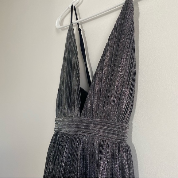 Luxxel Mini Deep V-neck Metallic Party Cocktail Dress Size Large - Picture 6 of 12
